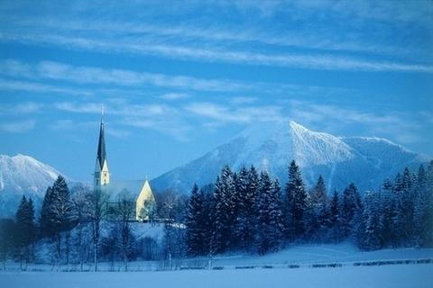 image bw_kirche_im_winter-jpg